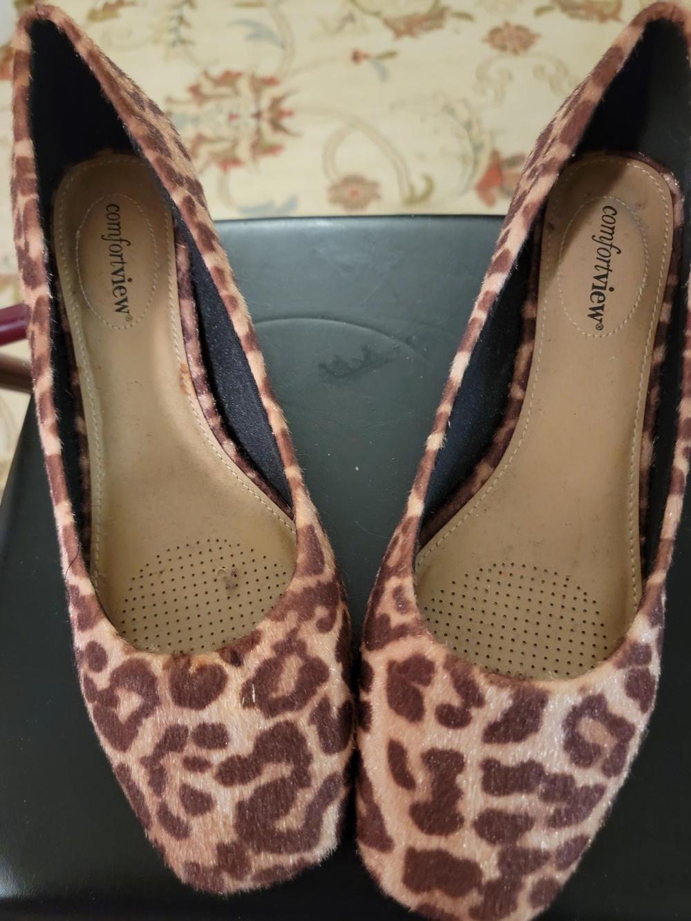 comfortview Leopard-Print 2 inch Heel  Sz 10 1/2 W